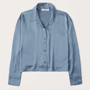 Abercrombie 90s cropped satin shirt